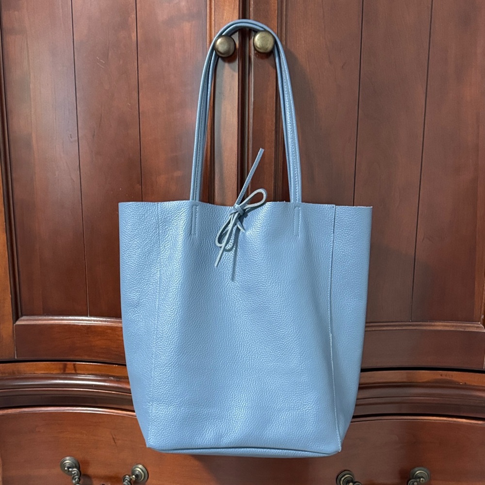 Elegant Blue Tote Bag